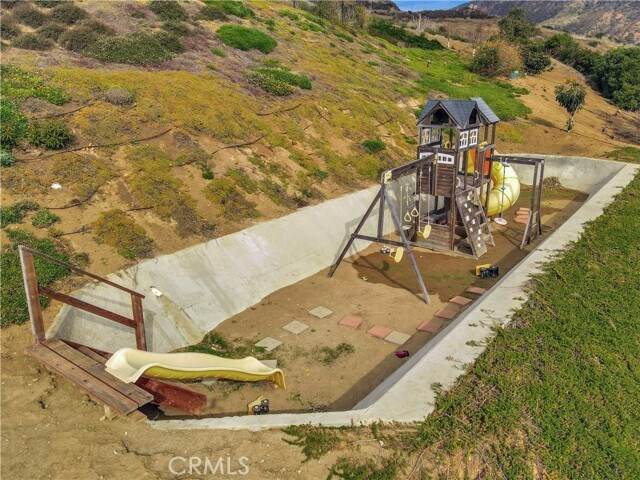 Building Photo - 28405 Via Acero