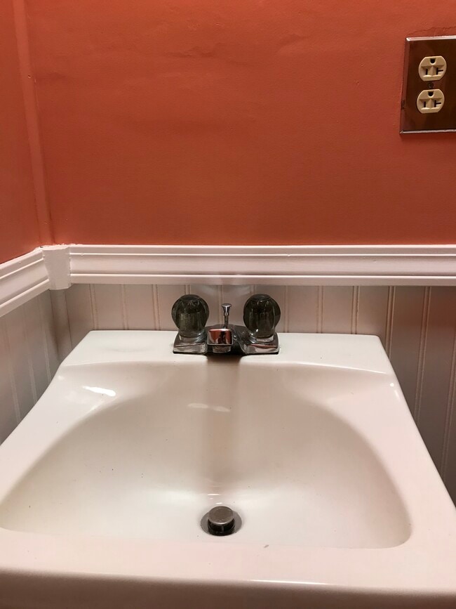 Building Photo - 4351 Dover Center Rd