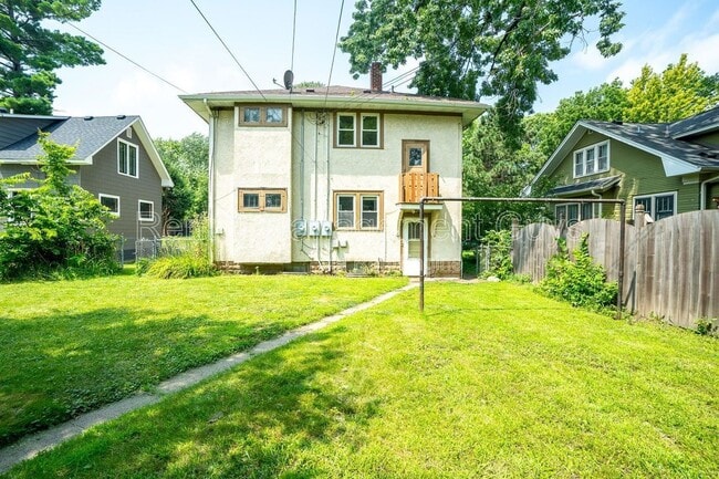 Building Photo - 4126 N Girard Ave