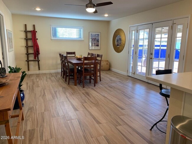 Building Photo - 3018 S Dromedary Dr