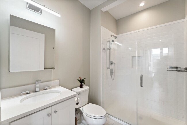 Building Photo - 1457 Tremont St