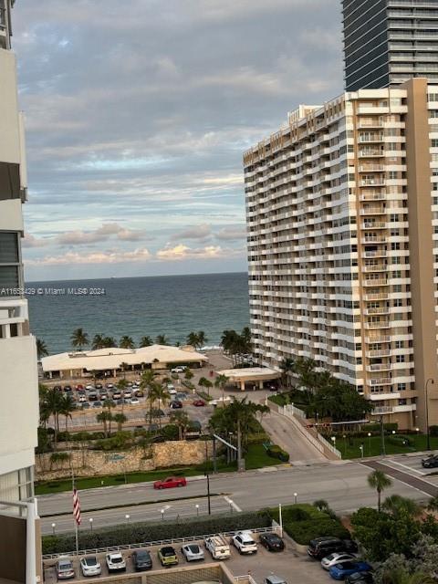 Building Photo - 1965 S Ocean Dr