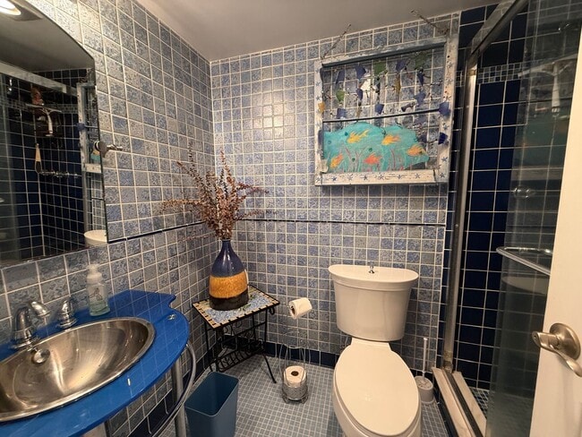 Building Photo - Fully Furnished 2-bedroom, 2-bath residence located in Oceans Five