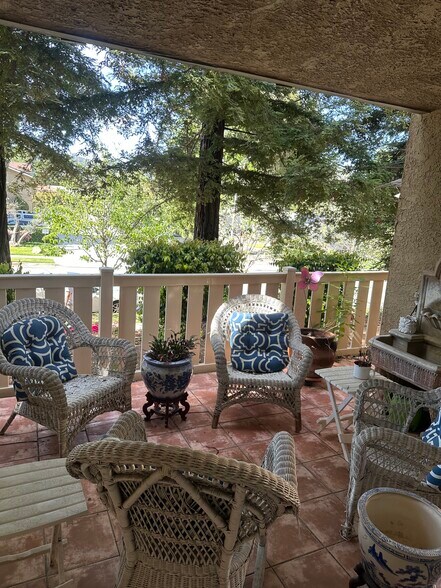 Big Patio - 460 Arbor Lane Ct