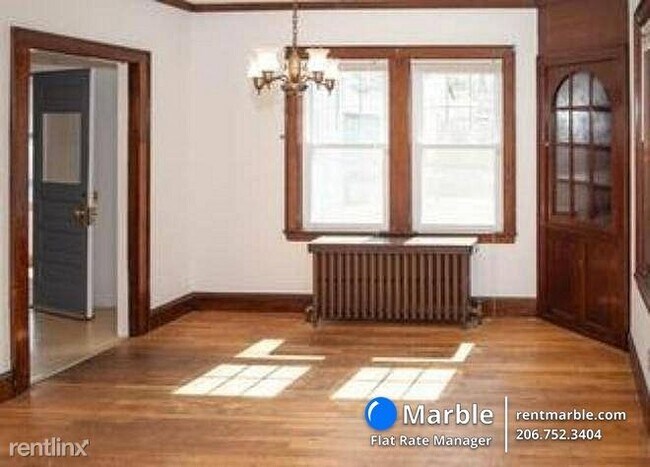 Building Photo - 3 br, 2 bath House - 156 Summit St