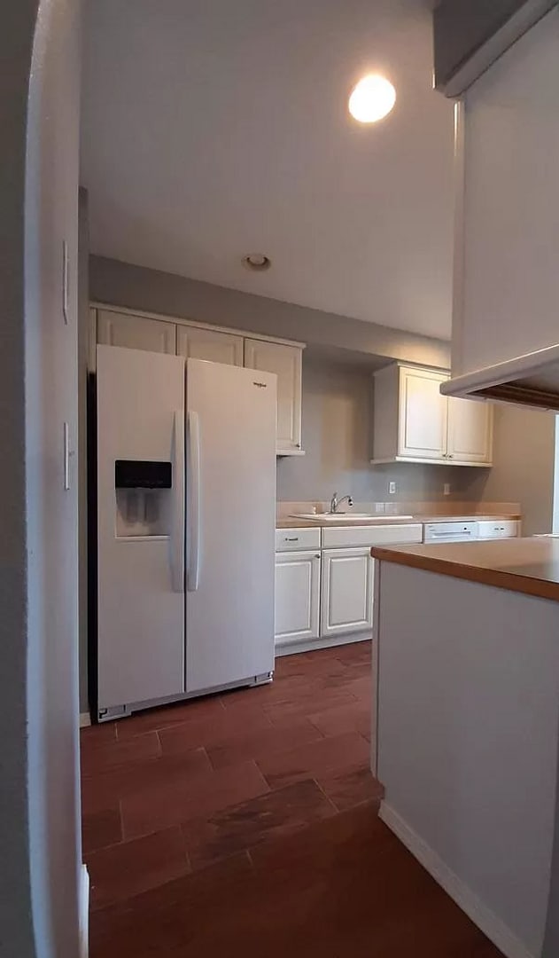 Building Photo - Stunning 2-Bedroom Condo with Panoramic Views in Gig Harbor