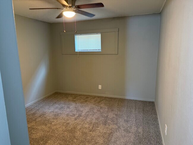 Building Photo - Pine Street Terrace