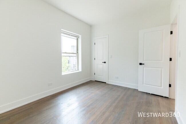 Building Photo - 6201 N Glenwood Ave