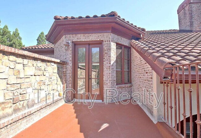 Building Photo - 250 Moss Creek Walk