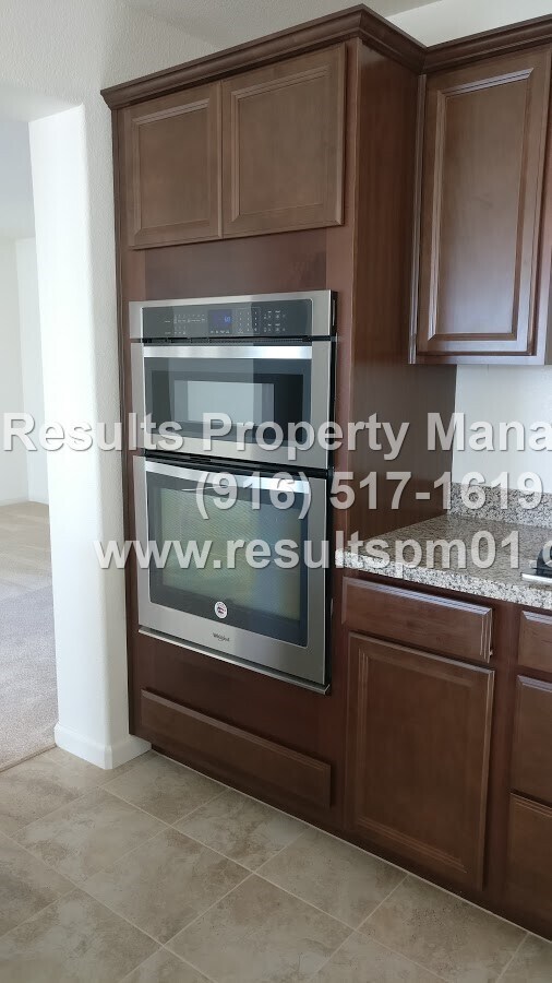 Building Photo - Lovely and Spacious 4 Bedroom Rocklin Home