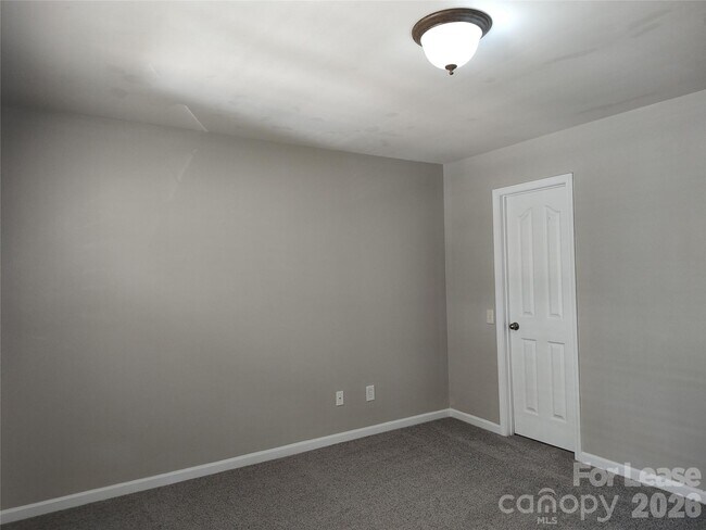 Building Photo - 8952 Kirkley View Ct