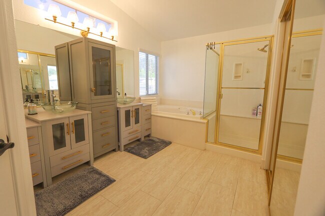 Building Photo - 7555 Poppy Meadow St