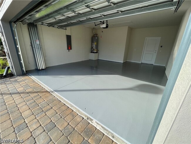 Building Photo - 2122 Yellowfin Cir