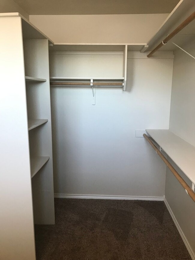 Building Photo - Meridian Charmer with 3 Car Garage, & Huge Backyard!