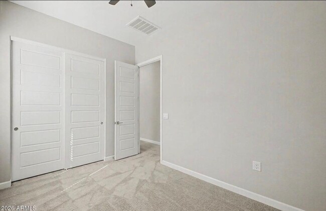 Building Photo - 5016 E Gallop Wy