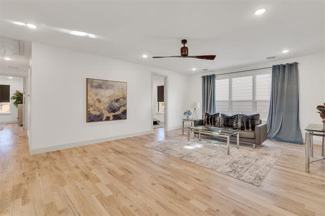 Building Photo - 7519 Robin Rd