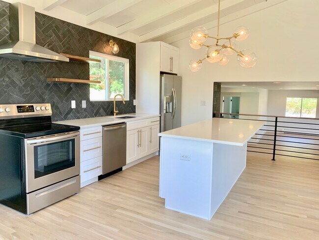 Building Photo - 3365 Ward Rd