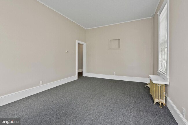 Building Photo - 102 Hainesport Lumberton Rd