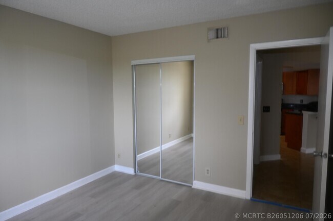 Building Photo - 8721 Wiles Rd