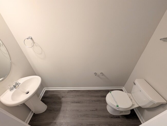 Building Photo - 129 Goldenrod Cir