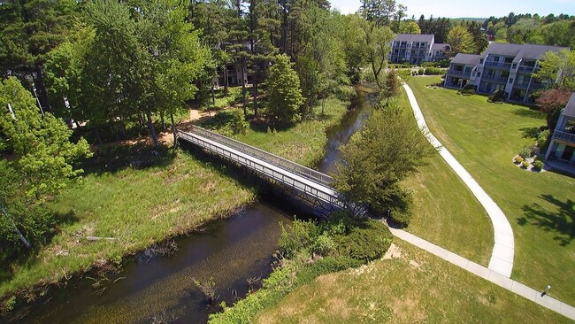 Building Photo - 5574 Creeks Crossing