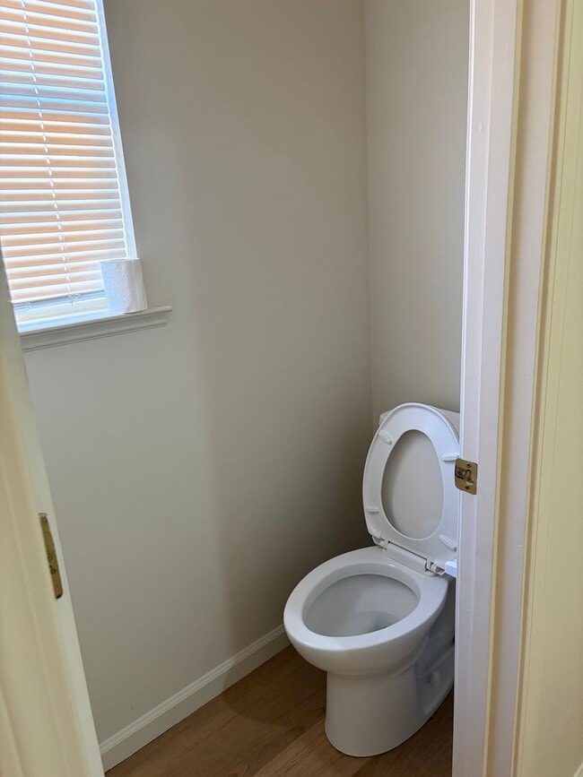 Building Photo - Spacious Single Story Home with Large Private Backyard & Covered Patio