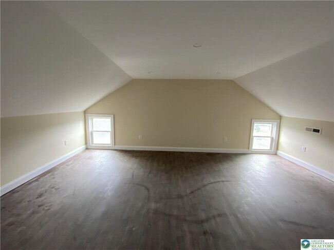 Building Photo - 5878 Sullivan Trail