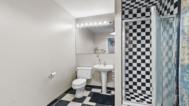 Building Photo - Downtown Loft for Lease