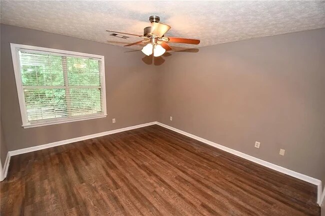 Building Photo - 1179 Northlake Dr