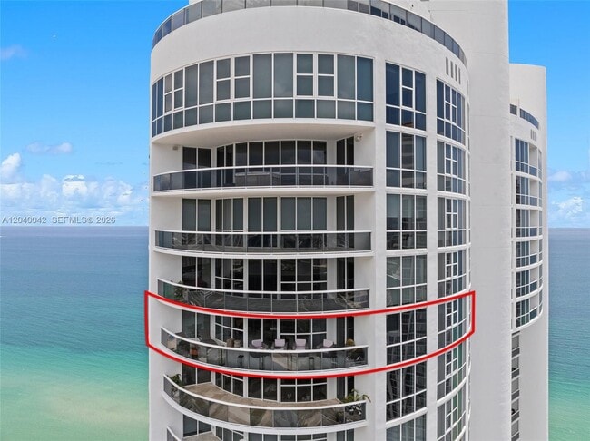 Building Photo - 18201 Collins Ave