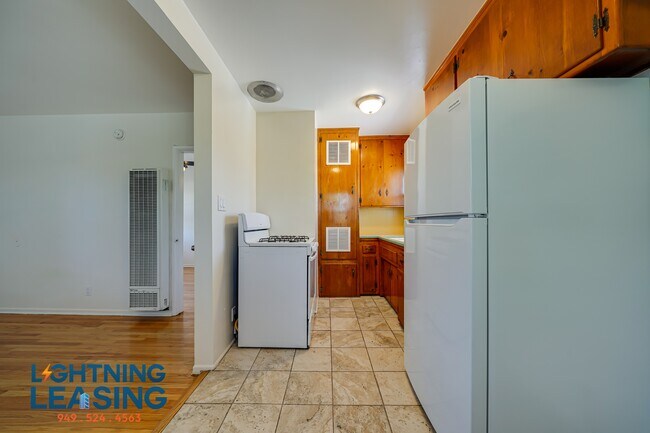 Building Photo - 6229 Craner Ave