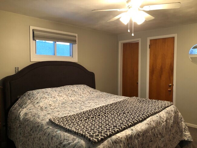 Master Bedroom - 207 Carlton Dr