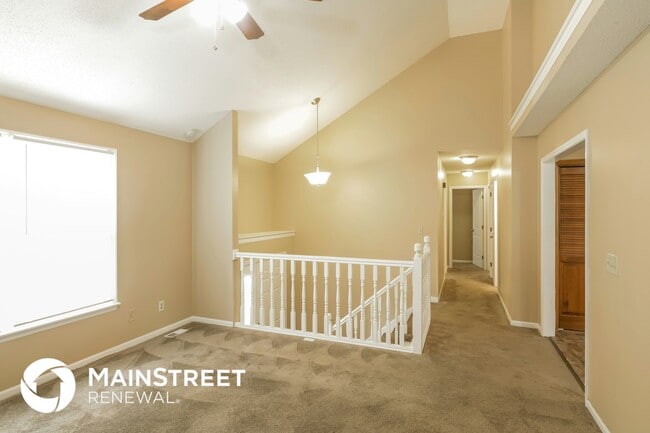 Building Photo - 525 Kenneth Ln