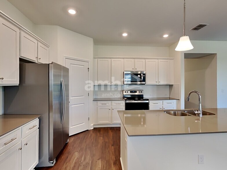 Building Photo - 33949 Widman Way