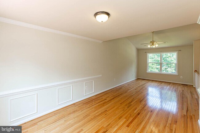 Building Photo - 34 Hidden Lake Dr