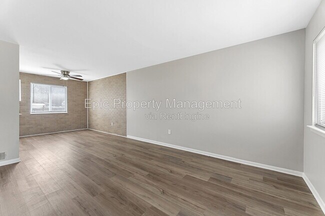 Building Photo - 27081 Leroy St
