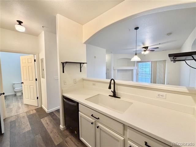 Building Photo - 5255 Memphis St