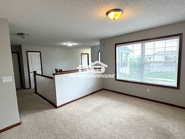 Building Photo - 5915 Terraceview Ln N