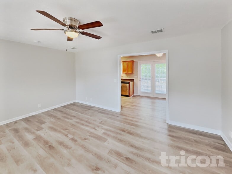 Building Photo - 108 Tulip Grove Point