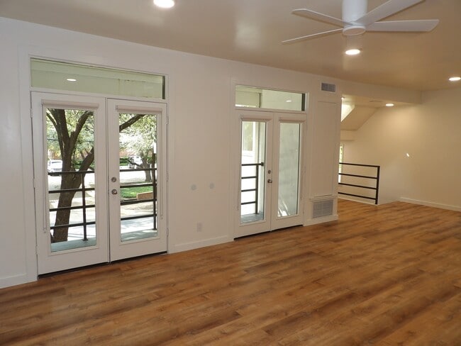 Building Photo - 3910 Buena Vista St