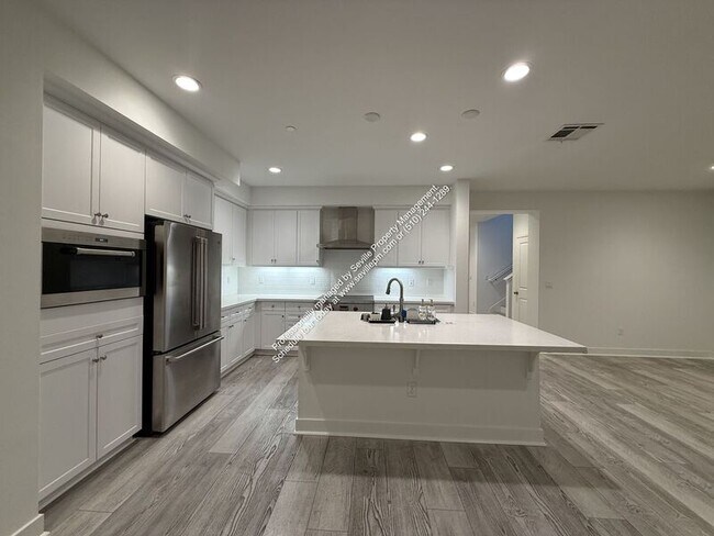 Building Photo - 1922 Willow St