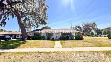 Building Photo - 4709 Redfern Dr