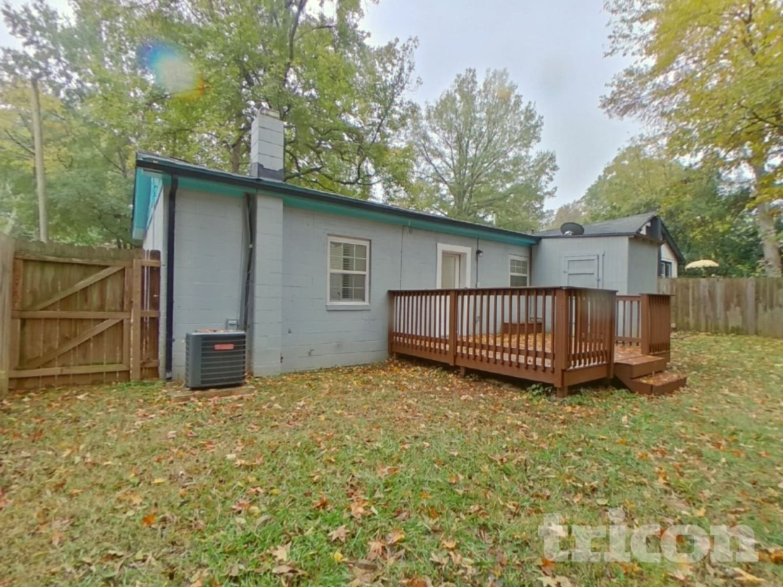 Building Photo - 4223 Dinglewood Ave