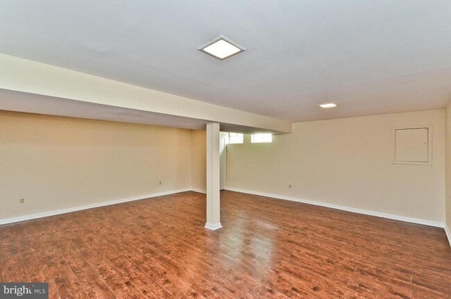 Building Photo - 8100 Irwell Ct