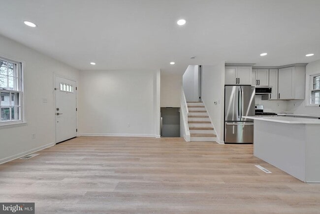 Building Photo - 6809 Sisalbed Dr