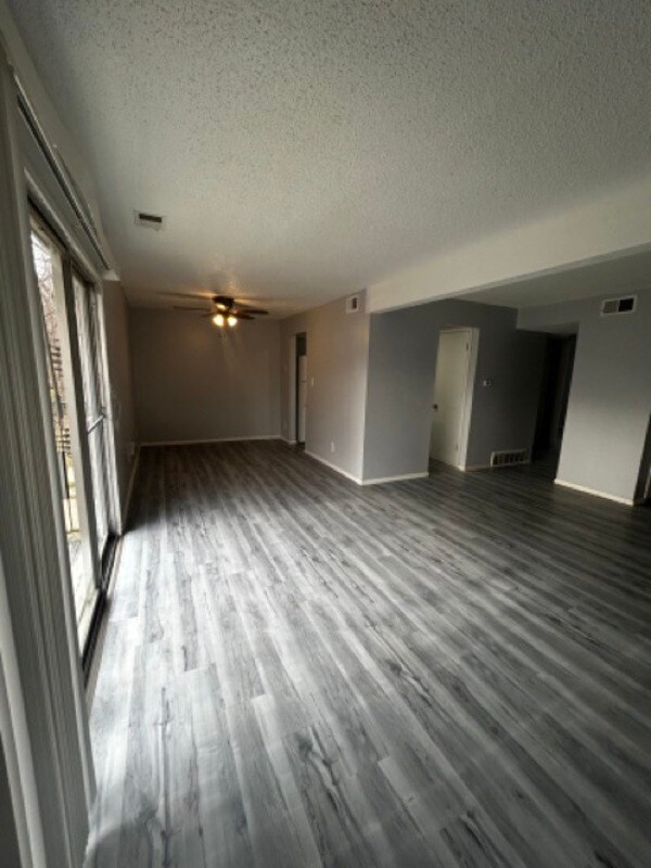 Building Photo - 3309 Wood Ave