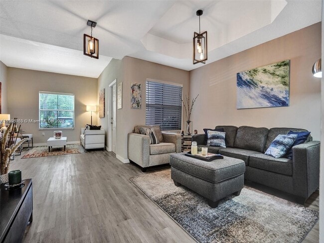 Building Photo - 5922 Siena Ln