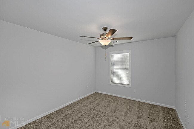 Building Photo - 5221 Pinnacle Walk Dr