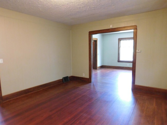 Building Photo - 540 S 9th St