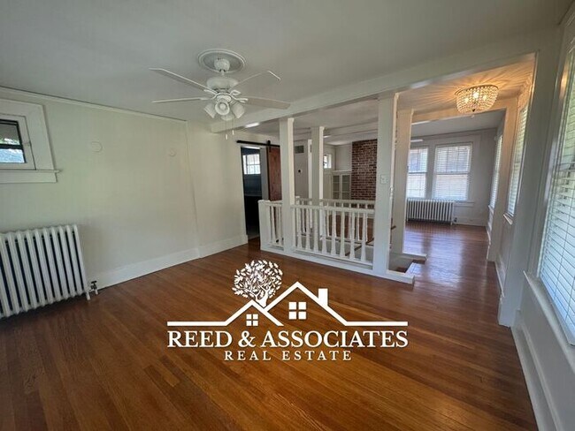 Building Photo - Spacious: 3 Bedroom in Colonial - Yorkshire!